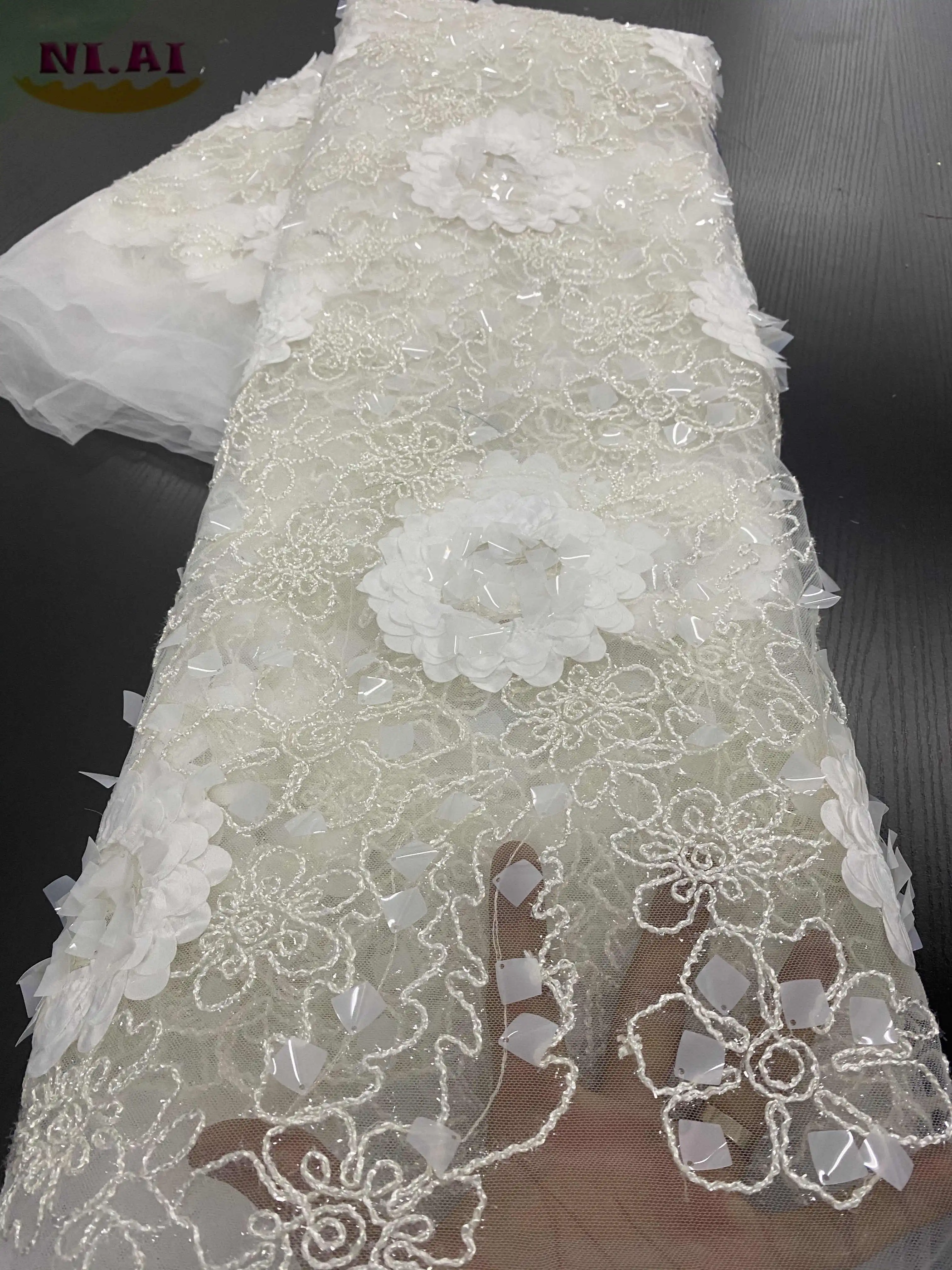 NIAI Nigerian Lace Fabrics African Lace Fabric 2020 High Quality Lace French Net Lace Fabric For Wedding Dress Sewing XY2640B-1 
NIAI Nigerian Lace Fabrics African Lace Fabric 2020 High Quality Lace French Net Lace Fabric For Wedding Dress Sewing XY2640B-1
