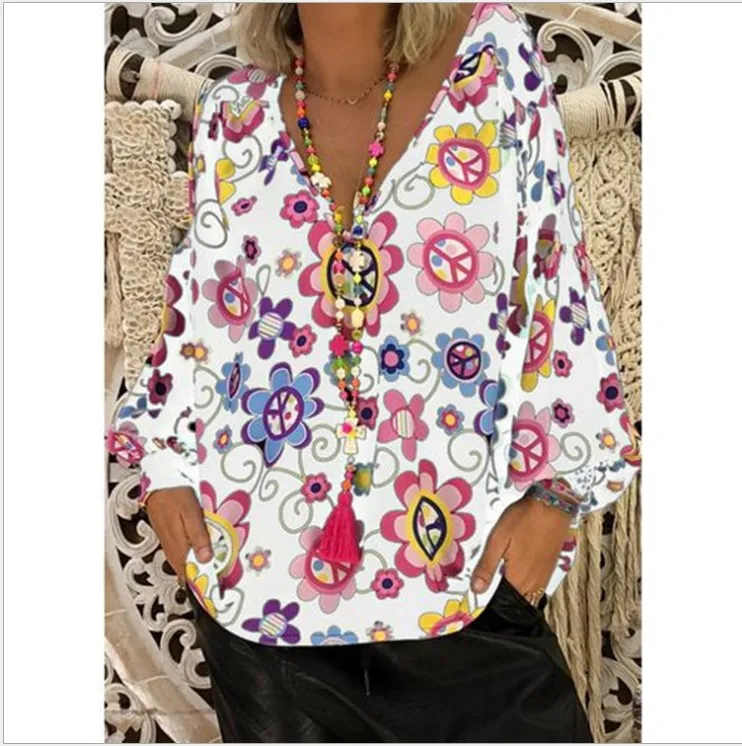 Spring and autumn new large size slim loose shirt Fashion V-neck print T-shirt female
Spring and autumn new large size slim loose shirt Fashion V-neck print T-shirt female
