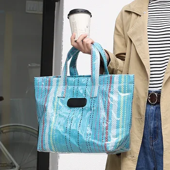 Korean Style Fashionable Harajuku Style Tote Bag Ins Transparent PVC Basket Shopping Bag Large Capacity Woven Striped Handbag
Korean Style Fashionable Harajuku Style Tote Bag Ins Transparent PVC Basket Shopping Bag Large Capacity Woven Striped Handbag