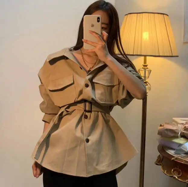 new Fashion 2019 Autumn Women Casual Trenchs single breasted Simple Classic Trench coat with belt Chic Female windbreaker 
new Fashion 2019 Autumn Women Casual Trenchs single breasted Simple Classic Trench coat with belt Chic Female windbreaker