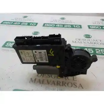 WINDOW MOTOR FRONT RIGHT Audi A4 AVANT (8E) 8E1959802B Siemens 5WK47006BBF 21 PINS + 8 PINS + 12 PINS + 6 PINS
WINDOW MOTOR FRONT RIGHT Audi A4 AVANT (8E) 8E1959802B Siemens 5WK47006BBF 21 PINS + 8 PINS + 12 PINS + 6 PINS