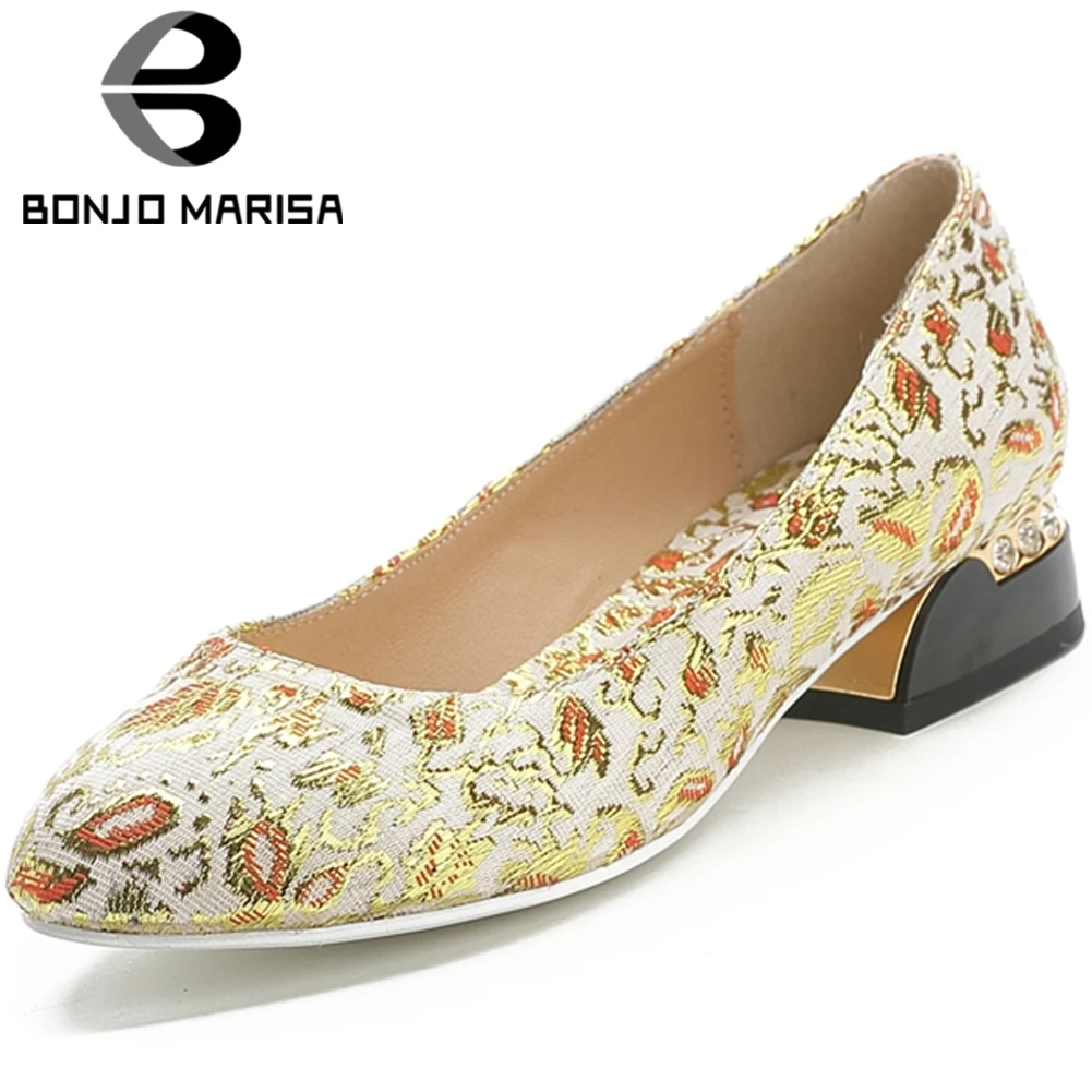 BONJOMARISA Fashion Female Spring Pumps Flower Print Low Heels Pumps Women Pointed Toe Slip On Shallow Shoes Woman
BONJOMARISA Fashion Female Spring Pumps Flower Print Low Heels Pumps Women Pointed Toe Slip On Shallow Shoes Woman