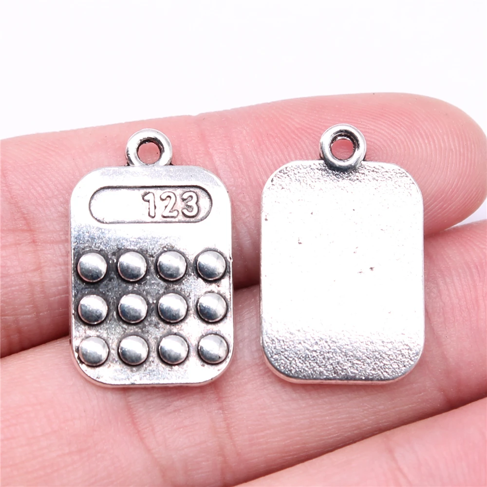 Wholesale 60pcs/bag Charms Wholesale 24x15mm Calculator Charms Wholesale Antique Silver Color Alloy Charms
Wholesale 60pcs/bag Charms Wholesale 24x15mm Calculator Charms Wholesale Antique Silver Color Alloy Charms