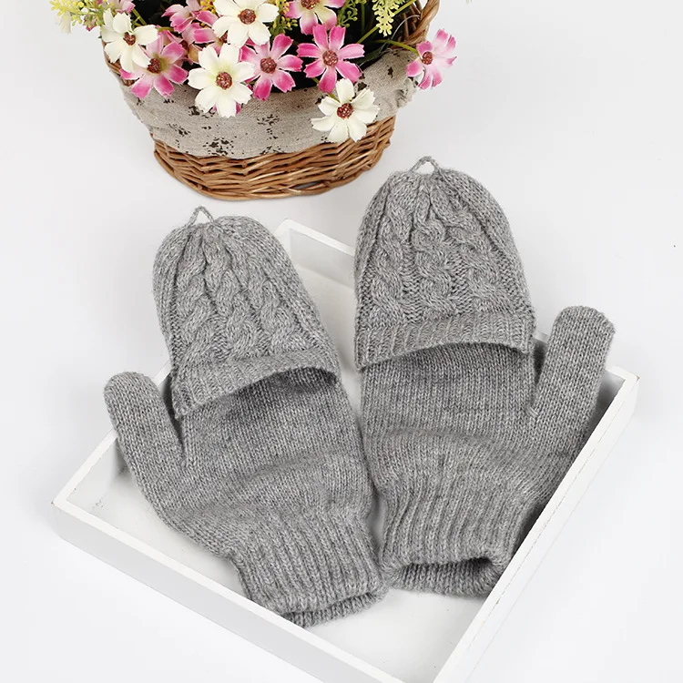 Wool Knitted Gloves Half-finger Clamshell Men And Women Winter Korean Version Wool Plus Velvet Thick Leather Warm Outdoor Riding
Wool Knitted Gloves Half-finger Clamshell Men And Women Winter Korean Version Wool Plus Velvet Thick Leather Warm Outdoor Riding