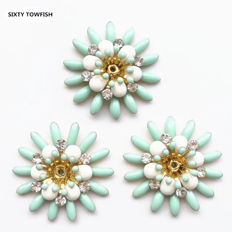 8 Pieces/lot 29mm New Copper Filigree Clear Rhinestone Flower Slice Charms Base Setting Shoes Jewelry DIY Components Findings 
8 Pieces/lot 29mm New Copper Filigree Clear Rhinestone Flower Slice Charms Base Setting Shoes Jewelry DIY Components Findings