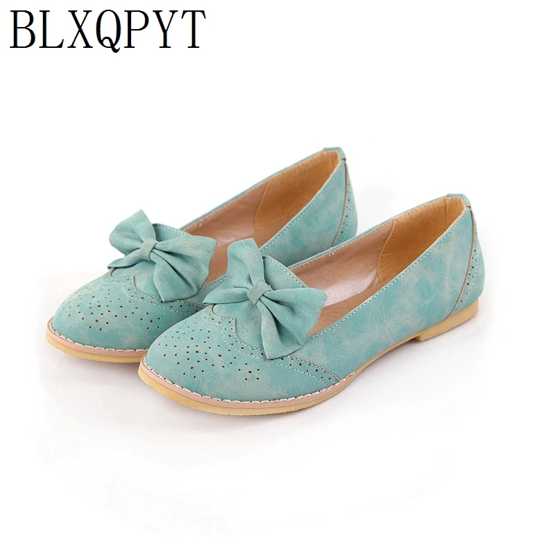 BLXQPYT Small Size 30-43 Women Fashion Round Toe Flats Spring Female Ballet Metal Round Toe Solid Casual Shoes woman 509
BLXQPYT Small Size 30-43 Women Fashion Round Toe Flats Spring Female Ballet Metal Round Toe Solid Casual Shoes woman 509