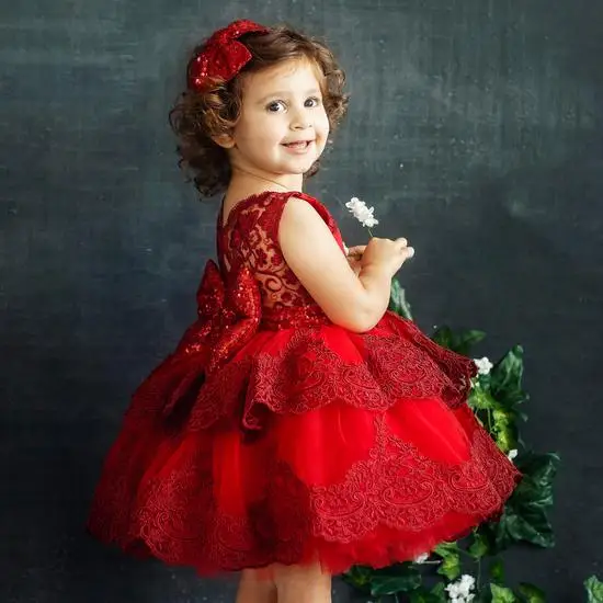 Red Lace Applique Ball Gown Infant Birthday Party Little Princess Pageant Gowns Flower Girl Dress for Wedding and Party
Red Lace Applique Ball Gown Infant Birthday Party Little Princess Pageant Gowns Flower Girl Dress for Wedding and Party