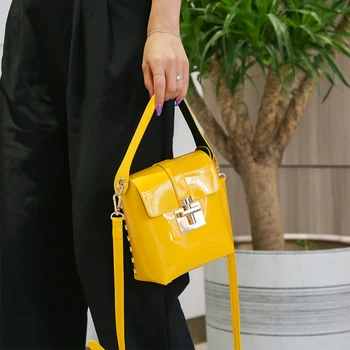Small Bucket Bags Women Handbags 2020 Fashion Crossbody Bags Lady Travel Purses and Handbags Female Shoulder Messenger Bag
Small Bucket Bags Women Handbags 2020 Fashion Crossbody Bags Lady Travel Purses and Handbags Female Shoulder Messenger Bag