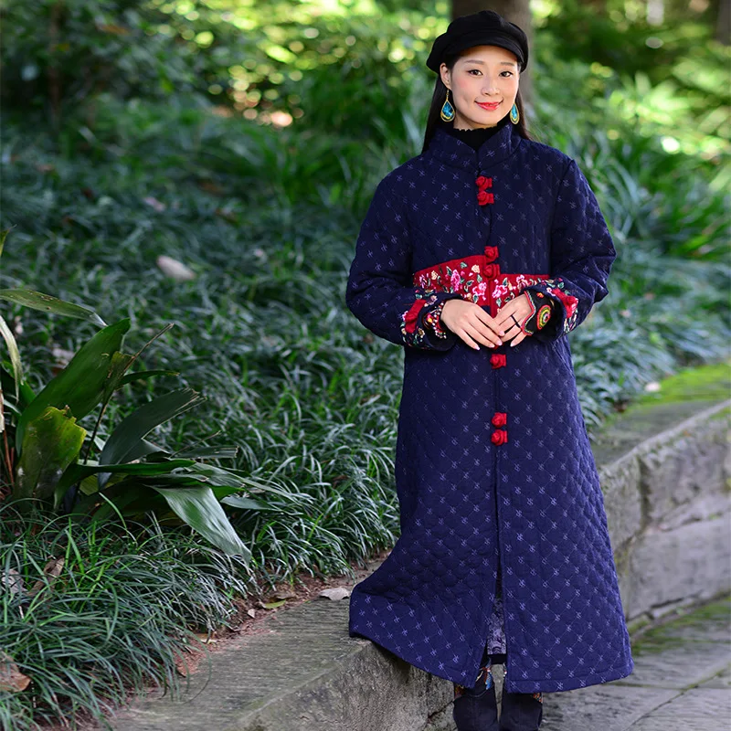 New Style Winter Coat Women's Loose-Fit Ethnic-Style Embroidered Thick Winter Medium-length Overcoat Trench Coat Cotton-padded C 
New Style Winter Coat Women's Loose-Fit Ethnic-Style Embroidered Thick Winter Medium-length Overcoat Trench Coat Cotton-padded C
