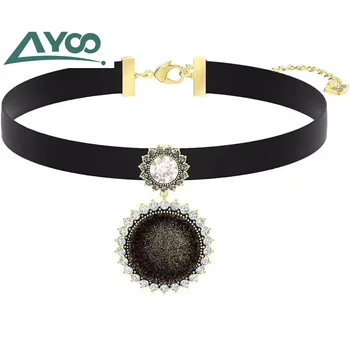 AYOO High Quality SWA New Necklace Shiny Charming Black Velvet with Sunflower Lady Necklace
AYOO High Quality SWA New Necklace Shiny Charming Black Velvet with Sunflower Lady Necklace