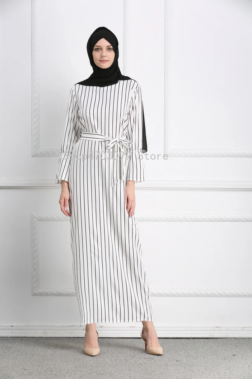 Plus size Muslim Adult sriped fashion Robe Musulmane Turkish Dubai Abaya Muslim Robe Arab Worship Service
Plus size Muslim Adult sriped fashion Robe Musulmane Turkish Dubai Abaya Muslim Robe Arab Worship Service
