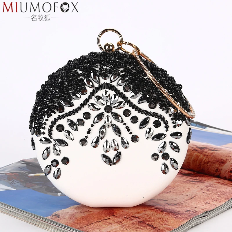 Banquet Clutch Bag Evening Purse and Diamond Wedding Bridal Clutches Luxury Handbags Women Bags Designer Oblateness Shoulder Bag
Banquet Clutch Bag Evening Purse and Diamond Wedding Bridal Clutches Luxury Handbags Women Bags Designer Oblateness Shoulder Bag