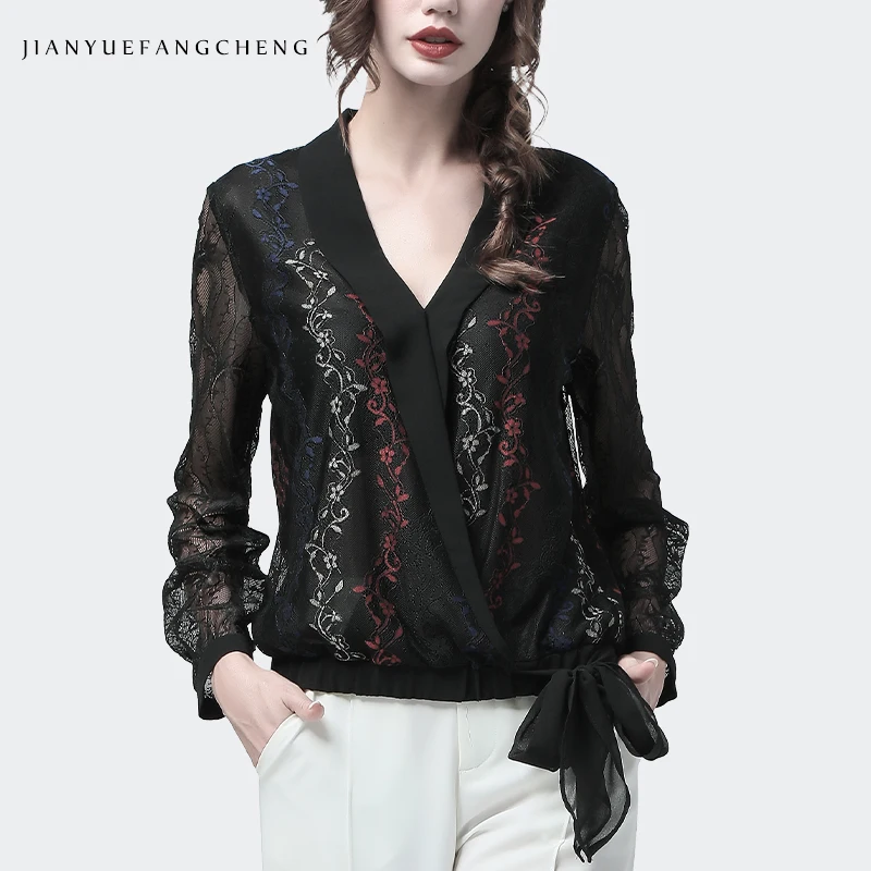 Vintage Black Lace Blouse Women Autumn Long Sleeve Hollow Out Floral Printed V-Neck Top Elegant Loose Plus Size Casual Blouses
Vintage Black Lace Blouse Women Autumn Long Sleeve Hollow Out Floral Printed V-Neck Top Elegant Loose Plus Size Casual Blouses