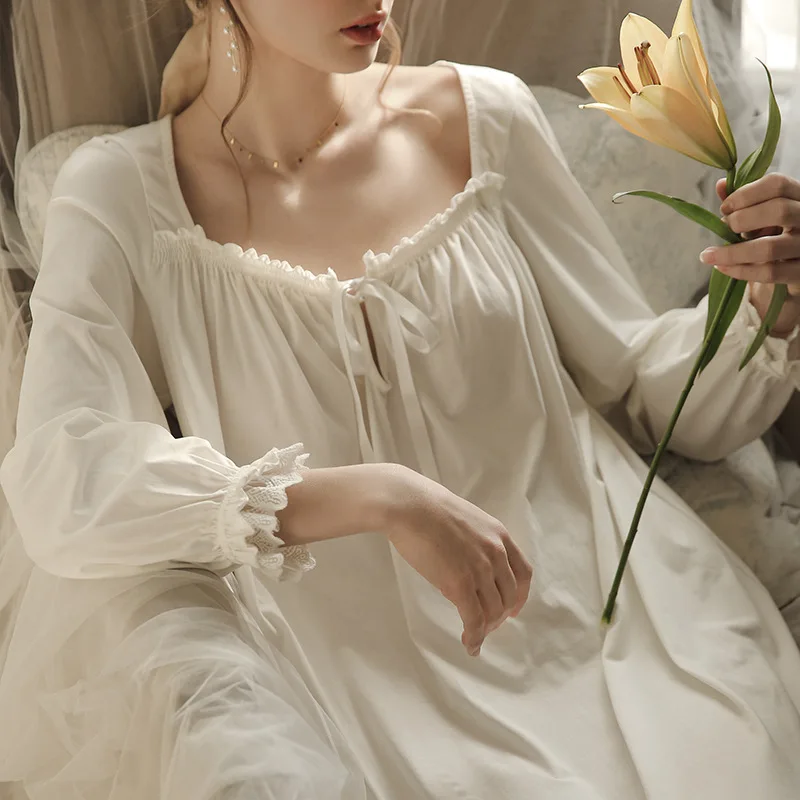 2020 Spring Vintage Night Dress Women Sleepwear White Cotton Homewear Lace Up Sleepdress Long Sleeve Nightgown Sleepshirts
2020 Spring Vintage Night Dress Women Sleepwear White Cotton Homewear Lace Up Sleepdress Long Sleeve Nightgown Sleepshirts