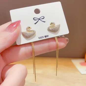 Micro-inlaid Zircon Swan Earrings S925 Silver Needle Earrings, Long, Thin Face, Tassels, Two-wear New Trendy Earrings
Micro-inlaid Zircon Swan Earrings S925 Silver Needle Earrings, Long, Thin Face, Tassels, Two-wear New Trendy Earrings