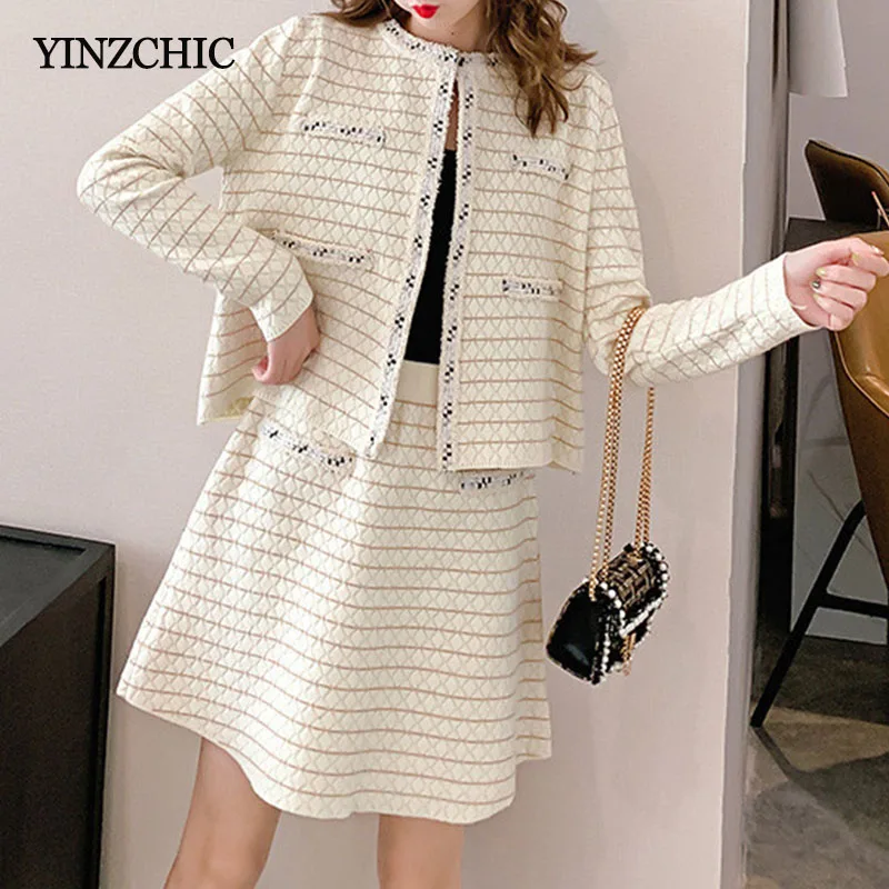 Elegant Woman Autumn Knitted Suits Office Lady Knit Open Stitch A-line Mini Skirt Sets New Solid Two-pieces Suits Woman
Elegant Woman Autumn Knitted Suits Office Lady Knit Open Stitch A-line Mini Skirt Sets New Solid Two-pieces Suits Woman