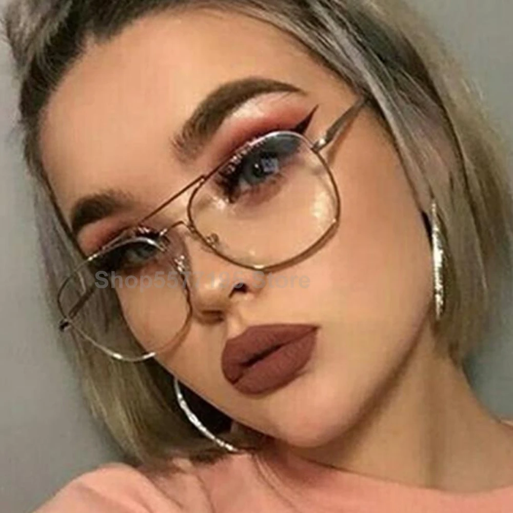 Eyewears Vintage Square Men's Eyeglasses Frames Luxury Designer Gold Color Clear Glasses Male Spectacle Frames 2020 Hot
Eyewears Vintage Square Men's Eyeglasses Frames Luxury Designer Gold Color Clear Glasses Male Spectacle Frames 2020 Hot