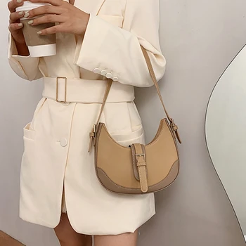 Leather Women's Messenger Bag Fashion Moon Shoulder Bag Luxury Elegant Retro Handbag Small Square Bag 
Leather Women's Messenger Bag Fashion Moon Shoulder Bag Luxury Elegant Retro Handbag Small Square Bag