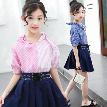 Children's clothing summer new of the baby girl short sleeve children's vertical stripe color lapel princess baby two-piece suit
Children's clothing summer new of the baby girl short sleeve children's vertical stripe color lapel princess baby two-piece suit