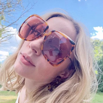 QPeClou 2020 New Fashion Oversized Multicolor Sunglasses Women Brand Designer Big Frame Sun Glasses Female Flower Shades Oculos
QPeClou 2020 New Fashion Oversized Multicolor Sunglasses Women Brand Designer Big Frame Sun Glasses Female Flower Shades Oculos