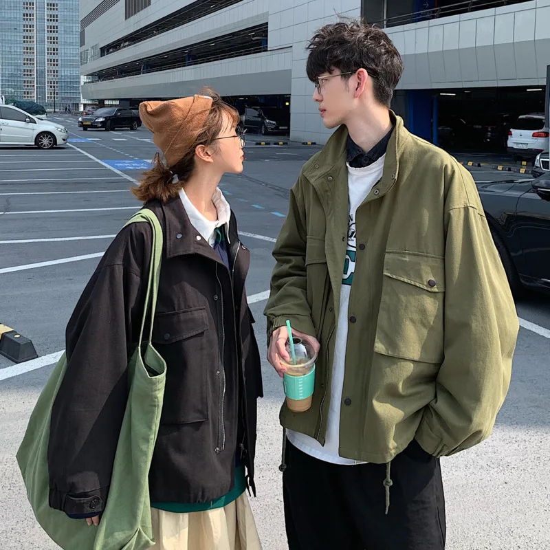 Autumn New Tooling Jacket Men Fashion Solid Color Casual Big Pocket Jacket Man Streetwear Wild Hip Hop Loose Bomber Jacket
Autumn New Tooling Jacket Men Fashion Solid Color Casual Big Pocket Jacket Man Streetwear Wild Hip Hop Loose Bomber Jacket