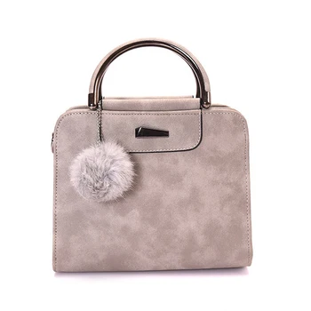 Handbag Women Casual Tote Bag Female Large Shoulder Messenger Bags High Quality PU Leather Handbag With Fur Ball Bolsa
Handbag Women Casual Tote Bag Female Large Shoulder Messenger Bags High Quality PU Leather Handbag With Fur Ball Bolsa
