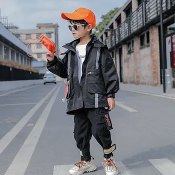 2020 Autumn new children's jacket Boy's stylish black coat Girl's letter pattern red autumn coat Kids sports windbreaker 3T-12T
2020 Autumn new children's jacket Boy's stylish black coat Girl's letter pattern red autumn coat Kids sports windbreaker 3T-12T