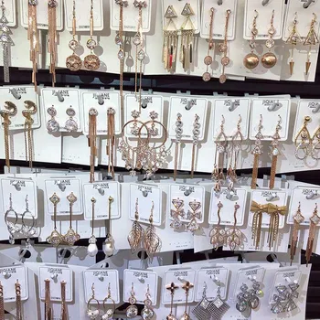 30 Paris/lot fashion classical mix random style alloy women earring lot jewelry wholesale 200729-84 
30 Paris/lot fashion classical mix random style alloy women earring lot jewelry wholesale 200729-84