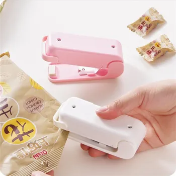Portable Heat Sealer Plastic Package Storage Bag Mini Sealing Machine Handy Sticker and Seals for Food Snack Kitchen Accessories
Portable Heat Sealer Plastic Package Storage Bag Mini Sealing Machine Handy Sticker and Seals for Food Snack Kitchen Accessories