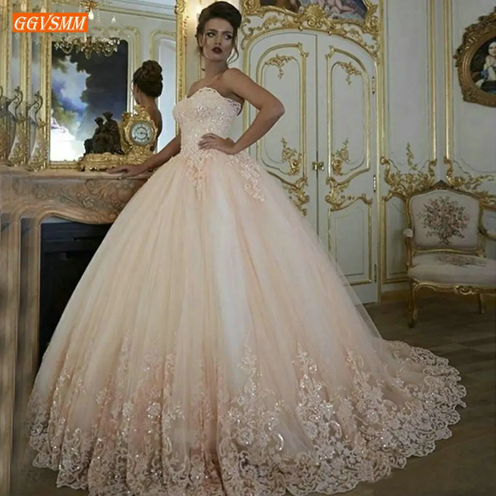 Luscious Champagne Boho Wedding Dresses Sweetheart Lace Appliqued Tulle Ball Gown Bride Dress Customized Princess Wedding Gowns
Luscious Champagne Boho Wedding Dresses Sweetheart Lace Appliqued Tulle Ball Gown Bride Dress Customized Princess Wedding Gowns