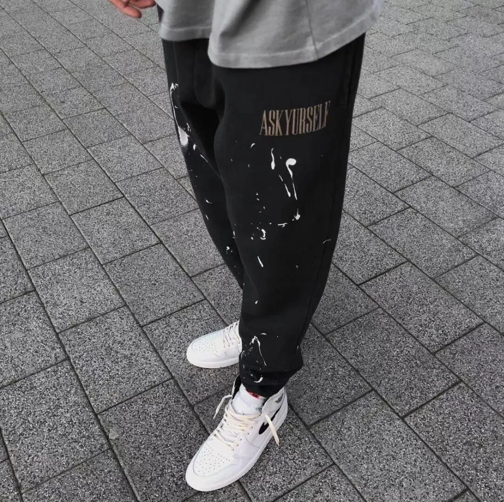 Manual Splash Ink ASKYURSELF Sweatpants Men Women High Quality Hip Hop Jogger Drawstring Pants Askyurself Thicken Sweatpants
Manual Splash Ink ASKYURSELF Sweatpants Men Women High Quality Hip Hop Jogger Drawstring Pants Askyurself Thicken Sweatpants