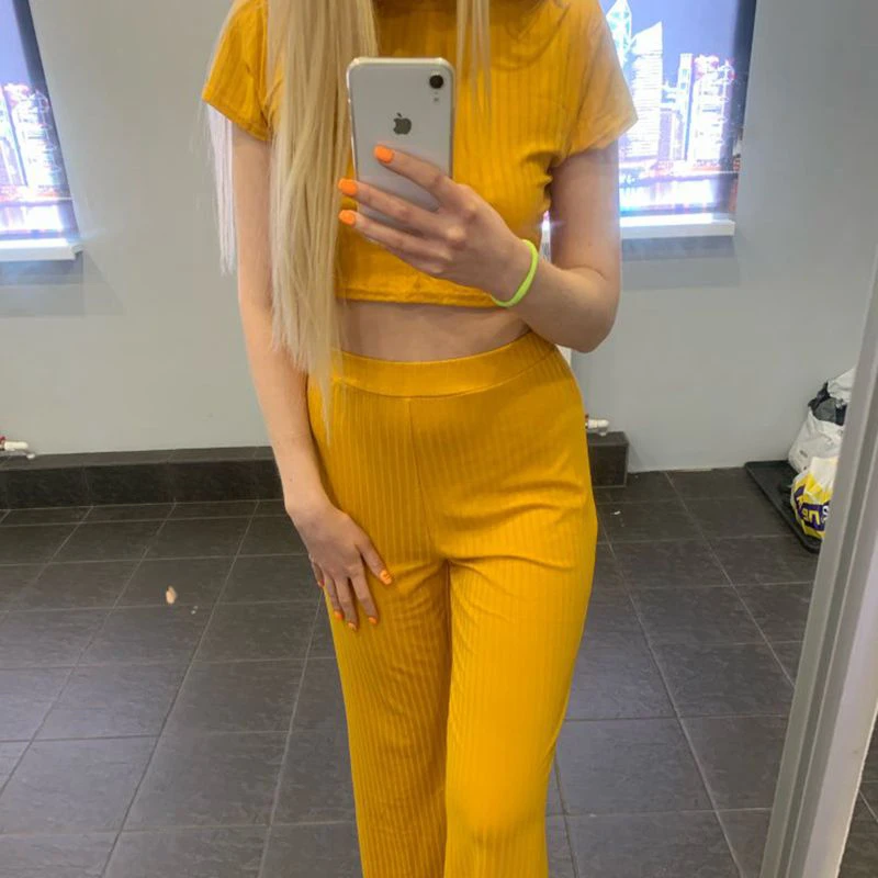 2 Two Piece Set Women Ribbed O Neck Crop Top and Long Pants Set Sexy Autumn Short Sleeve Tracksuit Women 2 Two Piece 2020
2 Two Piece Set Women Ribbed O Neck Crop Top and Long Pants Set Sexy Autumn Short Sleeve Tracksuit Women 2 Two Piece 2020