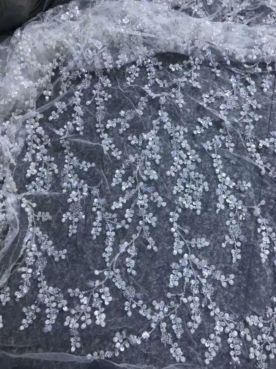 beaded lace long branch beaded lace Wedding Dress Fabric Nigerian Textile
beaded lace long branch beaded lace Wedding Dress Fabric Nigerian Textile