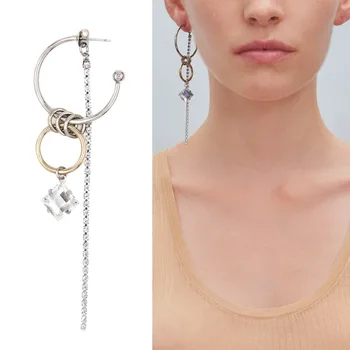 Gold color C-shaped large ring crystal tassel exaggerated single large earringfemale drop earrings
Gold color C-shaped large ring crystal tassel exaggerated single large earringfemale drop earrings