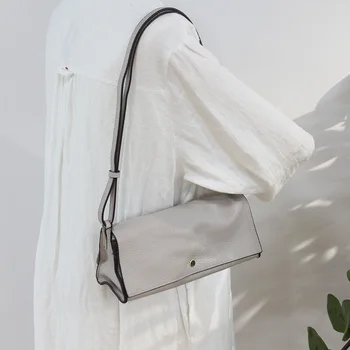 Genuine leather women bags cowhide simple handbag fashion women shoulder bag leather crossbody messenger bag GN-SB-nsbdzp
Genuine leather women bags cowhide simple handbag fashion women shoulder bag leather crossbody messenger bag GN-SB-nsbdzp