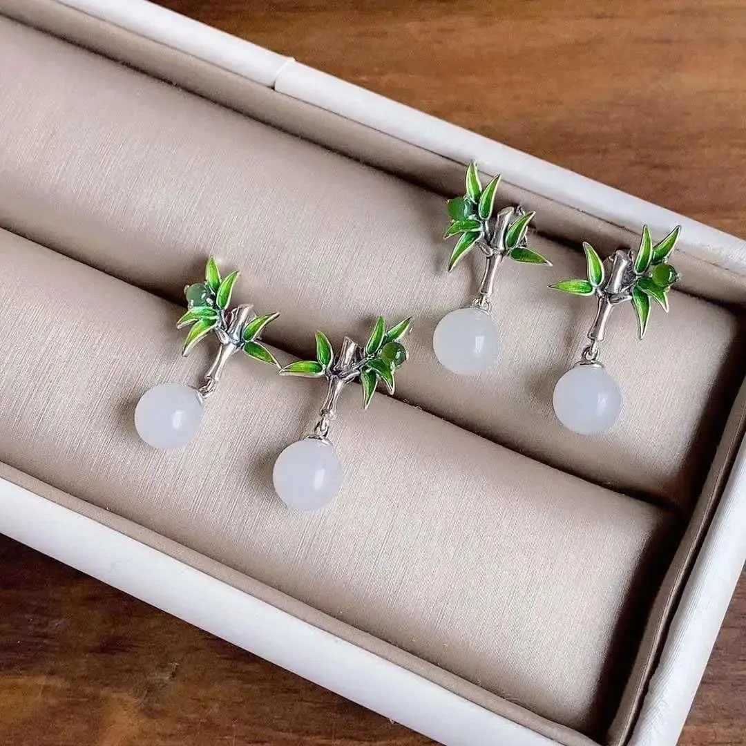 Natural Hetian jade bamboo Festival Earrings Chinese style retro gutta enamel porcelain craft elegant charm silver jewelry 
Natural Hetian jade bamboo Festival Earrings Chinese style retro gutta enamel porcelain craft elegant charm silver jewelry