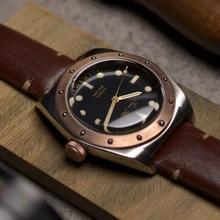 Vintage Watch Unique Tonneau Bronze And Stainless Steel Case 200M Waterproof Leather Strap 2130 Automatic Mechanical Wristwatch
Vintage Watch Unique Tonneau Bronze And Stainless Steel Case 200M Waterproof Leather Strap 2130 Automatic Mechanical Wristwatch