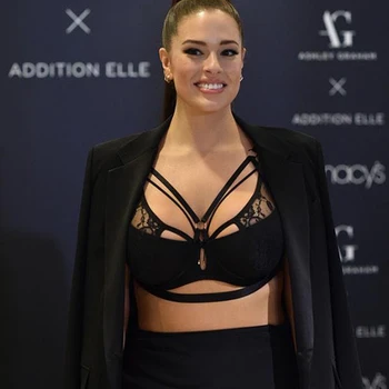 New Crop Top Knitted Bandage Tops Spaghetti Club Hollow Out Black Sexy Short Tank Tops For Women 2020 Fashion
New Crop Top Knitted Bandage Tops Spaghetti Club Hollow Out Black Sexy Short Tank Tops For Women 2020 Fashion