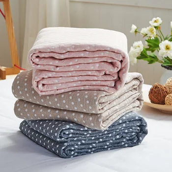 Gauze Towel Blanket Pure Cotton Casual Bedspread Home Textile Summer Bed Car Sofa Throw Blankets Adult Student Soft Bed Sheet
Gauze Towel Blanket Pure Cotton Casual Bedspread Home Textile Summer Bed Car Sofa Throw Blankets Adult Student Soft Bed Sheet