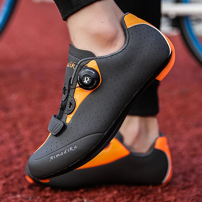 Mountain Cycling Shoes Highway 2018 New Style Riding Lock Cycling Shoe Self-Locking Bicycle Athletic Shoes 
Mountain Cycling Shoes Highway 2018 New Style Riding Lock Cycling Shoe Self-Locking Bicycle Athletic Shoes