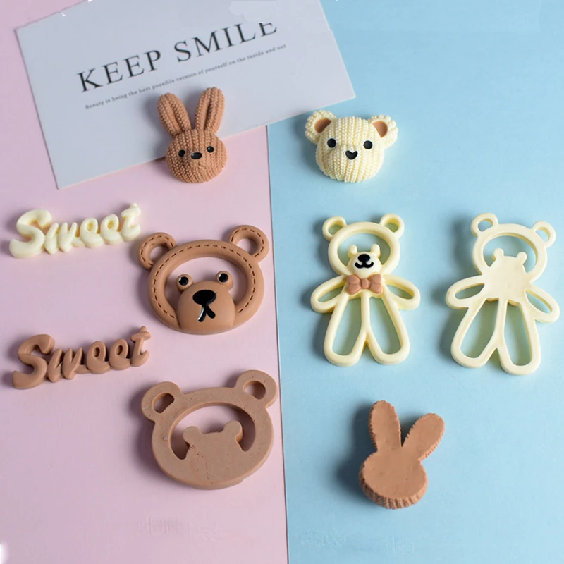 12pcs/Lot Mini Resin Cute Sweet Bear Rabbit Flatback Cabochon Christmas Applique Ornament Craft DIY Earring Accessories
12pcs/Lot Mini Resin Cute Sweet Bear Rabbit Flatback Cabochon Christmas Applique Ornament Craft DIY Earring Accessories