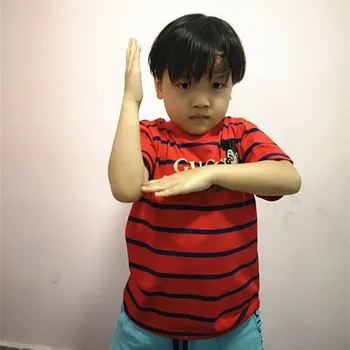 High-end children's tops, stylish cotton T-shirts, boy and girl wild tops, twins Striped Chinese Red T-shirts
High-end children's tops, stylish cotton T-shirts, boy and girl wild tops, twins Striped Chinese Red T-shirts