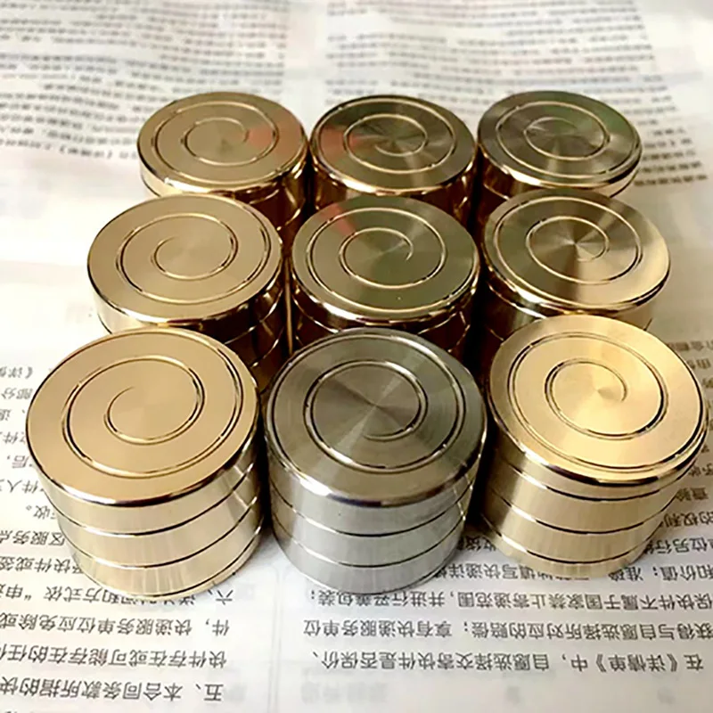 Mini Rotary Coin Gyro Fingertip Toy Fidget Spinner Cube Antistress Toys Desktop Top Finger Venting Release Creativity Gift
Mini Rotary Coin Gyro Fingertip Toy Fidget Spinner Cube Antistress Toys Desktop Top Finger Venting Release Creativity Gift