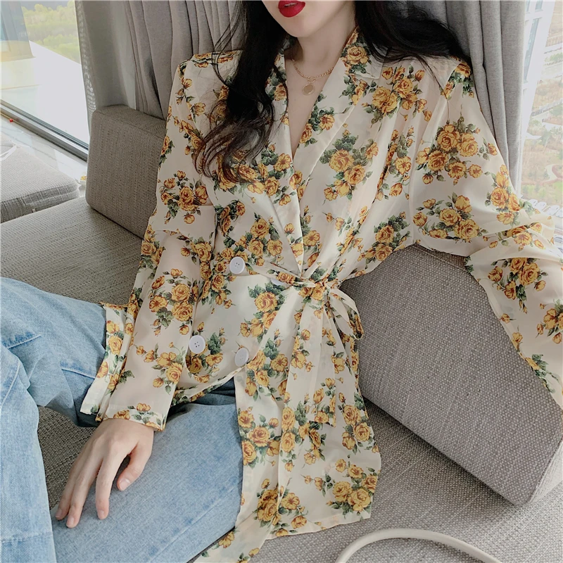 ZCSMLL 2020 New Summer Women Blouses Fashion Retro Temperament Floral Long-sleeved Shirt Lace-up Waist Chiffon Shirt Tide
ZCSMLL 2020 New Summer Women Blouses Fashion Retro Temperament Floral Long-sleeved Shirt Lace-up Waist Chiffon Shirt Tide