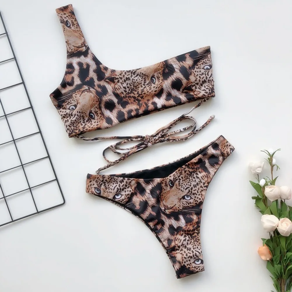 RUUHEE Bikini Swimwear Women Swimsuit 2020 Leopard Brazilian Bikini Set Push Up Bathing Suit Female Summer Beach Wear Biquini
RUUHEE Bikini Swimwear Women Swimsuit 2020 Leopard Brazilian Bikini Set Push Up Bathing Suit Female Summer Beach Wear Biquini