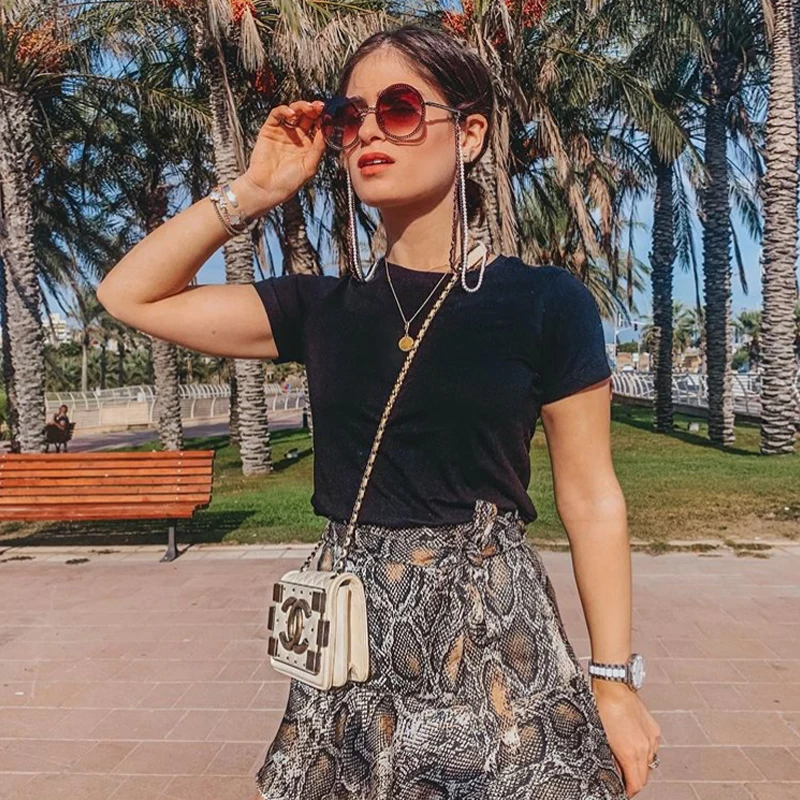 New Fashion Classic Retro Chain Sunglasses For Women Necklace Gold Silver Eyeglass Chain Holder 
New Fashion Classic Retro Chain Sunglasses For Women Necklace Gold Silver Eyeglass Chain Holder