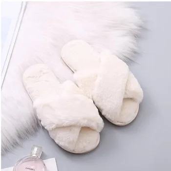 2020 new Winter Women Home Slippers with Faux Fur Fashion Warm Shoes Woman Slip on Flats Female Slides Black Pink Plus Size 41
2020 new Winter Women Home Slippers with Faux Fur Fashion Warm Shoes Woman Slip on Flats Female Slides Black Pink Plus Size 41