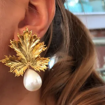 Docona Elegance Gold Maple Leaf Pearl Drop Dangle Earring for Women Trendy Metal Leaf Party Jewelry Gift Pendientes 8984
Docona Elegance Gold Maple Leaf Pearl Drop Dangle Earring for Women Trendy Metal Leaf Party Jewelry Gift Pendientes 8984