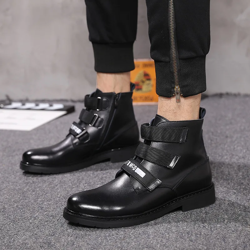 Autumn & Winter New Style Martin Boots Men's in Short Boots Fashion Genuine Leather Black Elevator Versatile Youth Shoes MEN'S L
Autumn & Winter New Style Martin Boots Men's in Short Boots Fashion Genuine Leather Black Elevator Versatile Youth Shoes MEN'S L