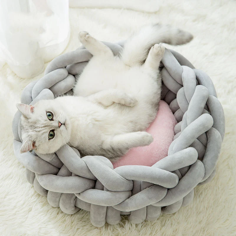 Round Donut Cat and Dog Cushion Bed, Luxury Pet Bed for Cats or Small Dogs, Super Soft Durable Hand Made Weaving Pet Supplies
Round Donut Cat and Dog Cushion Bed, Luxury Pet Bed for Cats or Small Dogs, Super Soft Durable Hand Made Weaving Pet Supplies